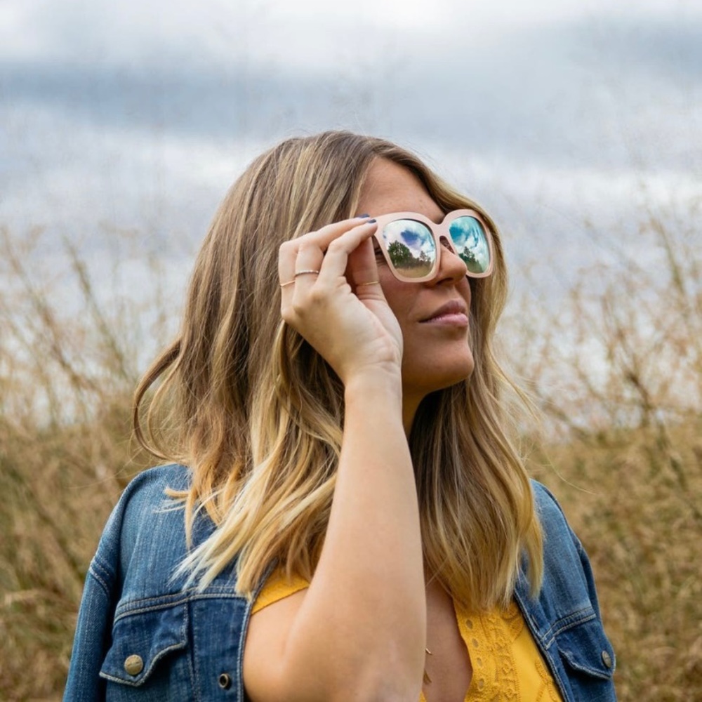 Laura Akins X DIFF Sunglasses